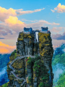 “几百元逛贵州”为钓饵